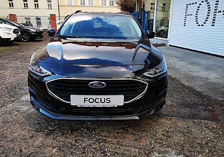 Ford Focus Cool & Connect