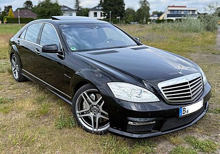 Mercedes-Benz S 63 AMG 5.5L BITURBO PERFORMANCE PACKAGE (571 PS)