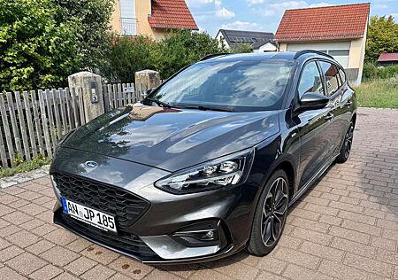 Ford Focus Turnier 1.5 EcoBoost Start-Stopp, ST-LINE