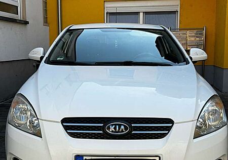 Kia Cee'd Ceed / Sporty Wagon 1.6 CVVT LX LX