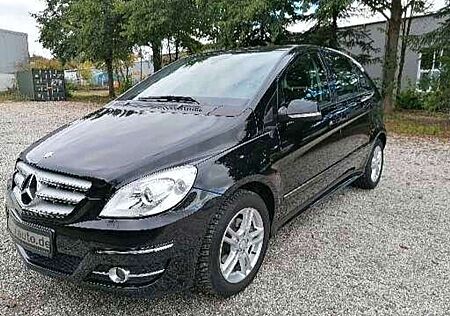 Mercedes-Benz B 200 Sport Ed. AHK,SH,Alu,44TKM!!sehr gepflegt!