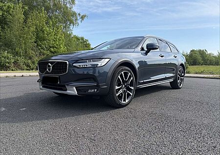 Volvo V90 D4 AWD PRO |Voll|Pano|HUD|360°
