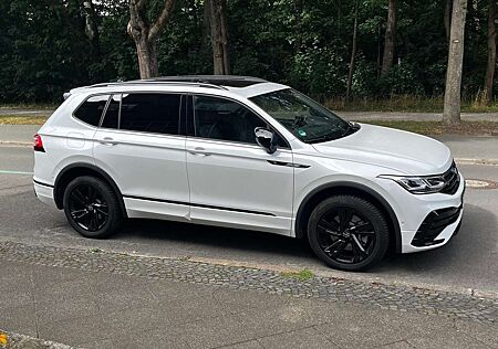 VW Tiguan Allspace gebraucht kaufen VW Tiguan Allspace Volkswagen 2.0 TSI OPF 4Motion DSG R-Line
