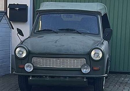 Trabant 601 P601 NVA Kübel