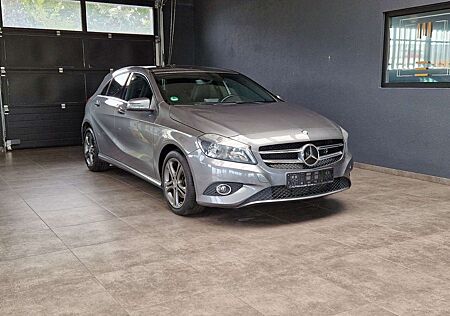 Mercedes-Benz A 180 * BlueEfficiency*Navi*