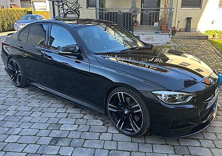 BMW 330i 330 xDrive Aut. M Sport