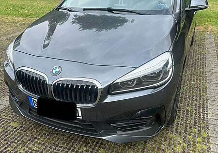 BMW 218 i Sport Line
