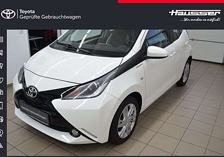 Toyota Aygo (X) x-play Team D*ALLWETTERREIFEN