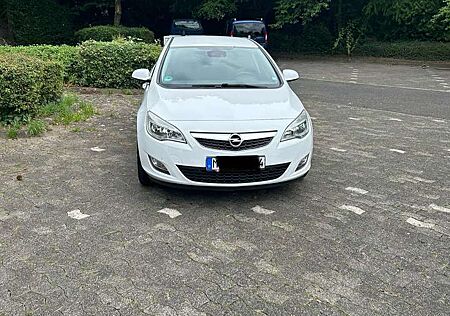 Opel Astra 1.4 Turbo Selection