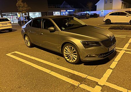 Skoda Superb 2.0 TDI Style