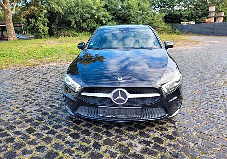 Mercedes-Benz A 180 d 7G-DCT Automatik Leder Navi Alu LED