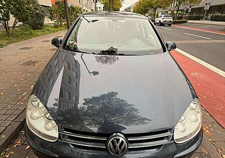 VW Golf Volkswagen 1.6 FSI