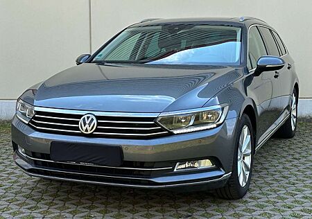 VW Passat Variant Volkswagen Passat Highline 2.0 | ACC | Massage | Pano |
