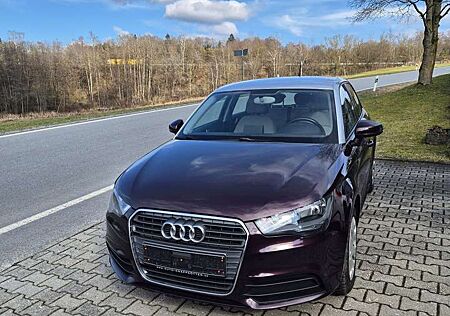 Audi A1 1.2 TFSI Sportback Attraction TÜV bis 03/2027 !VB!