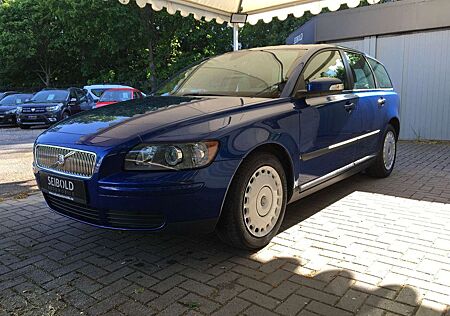 Volvo V50 Kombi 2.4 Kinetic Autom/Klimatr/PDC/Allw