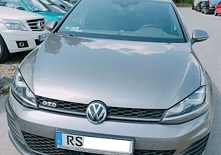 VW Golf Volkswagen GTD GTD BlueMotion Technology