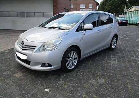 Toyota Verso 2.2 D-CAT Executive