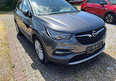 Opel Grandland Innovation (130 PS) + AHK + IntellLink +PDC+