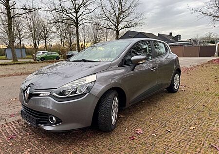 Renault Clio IV 1,2l Dynamique mit erst 66000km!!