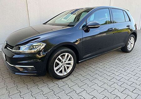 VW Golf Volkswagen VII Lim. Comfortline LED Navi 1.Hand
