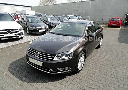 VW Passat Volkswagen Lim. 1.8 TSI Highline°Xenon°Leder°2xPDC°