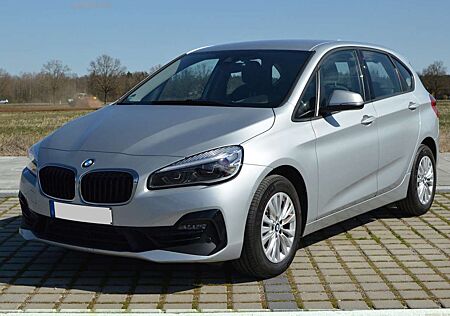 BMW 220i 220 2er Active Tourer Aut. Sport Line AHK LED
