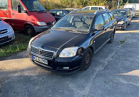 Toyota Avensis gebraucht kaufen Toyota Avensis Combi 2.0 VVT-i Combi Sol