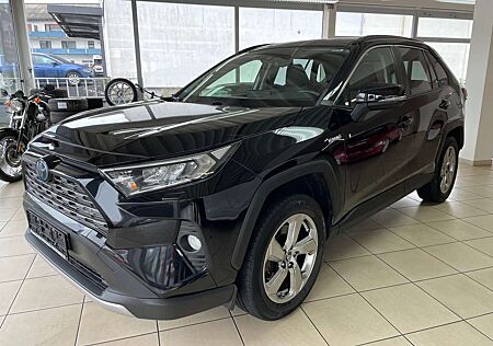 Toyota RAV 4 Hybrid 4x4 Club