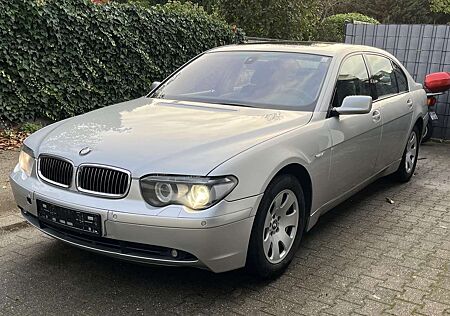 BMW 745Li 745