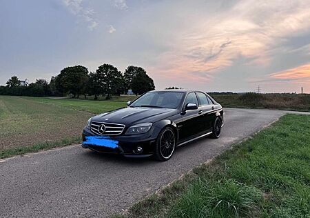 Mercedes-Benz C 63 AMG C-Klasse+7G-TRONIC