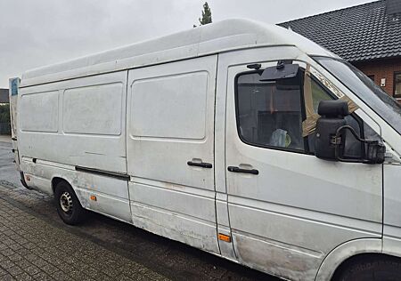 Mercedes-Benz Sprinter 213 CDI 902.611