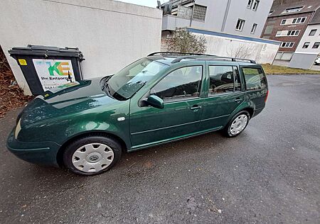 VW Bora Volkswagen Variant 1.6