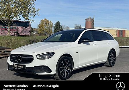 Mercedes-Benz E 300 de T 4M Night Dist AHK PanoSD MLED Kam Sport