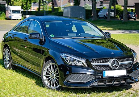 Mercedes-Benz CLA 180 7G-DCT UrbanStyle Edition