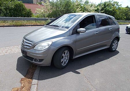 Mercedes-Benz B 200 Tüv 09 2025, Klima,,