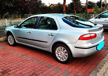 Renault Laguna +1.8+16V