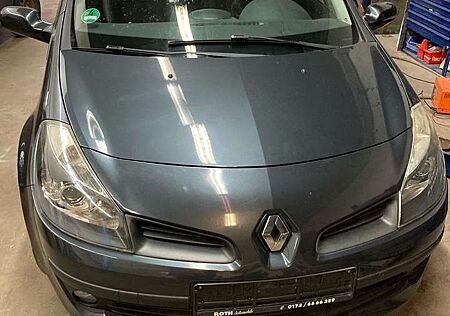 Renault Clio 1.6 16 V