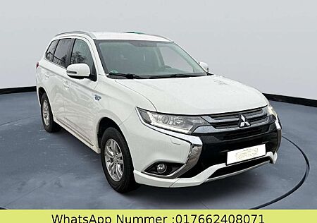 Mitsubishi Outlander PHEV Plus 4WD