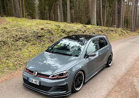 VW Golf GTI Volkswagen TCR 2.0 TSI OPF DSG