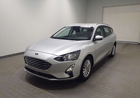 Ford Focus Turnier Titanium NAV LED APPLINK TEMP PDC APA LHZ