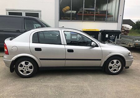 Opel Astra 1.8 Edition 2000