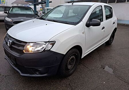 Dacia Sandero Essentiel