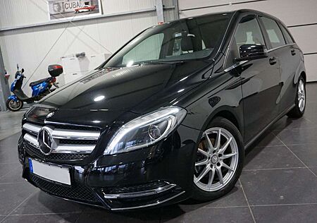 Mercedes-Benz B 180 **Leder*Xenon*SHZ*PDC*ALU*Bluetooth**