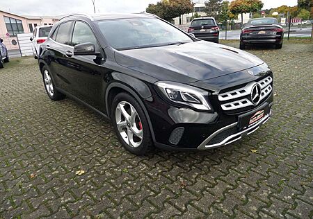 Mercedes-Benz GLA 250 4Matic Automatik+T-Leder+Navi+Cam+LED+Pano+TOP