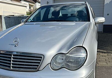 Mercedes-Benz C 180 Elegance