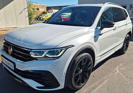 VW Tiguan Volkswagen R-Line 4Motion HuD Leder StHzg Virtual