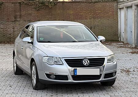 VW Passat Volkswagen 1.6 FSI Automatik Highline