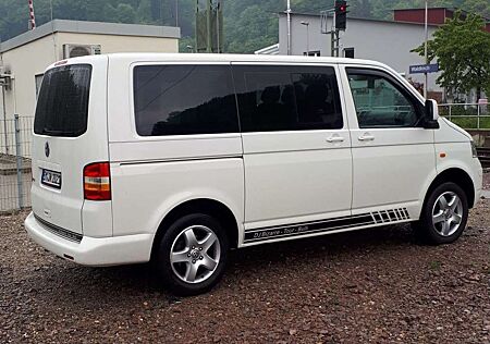 VW T5 Caravelle Volkswagen Caravelle 4MOTION Kurz (7-Si.) DPF