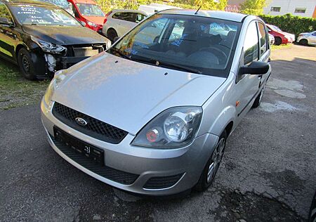 Ford Fiesta TÜV 07/27