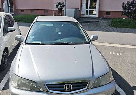 Honda Accord 1.8i S